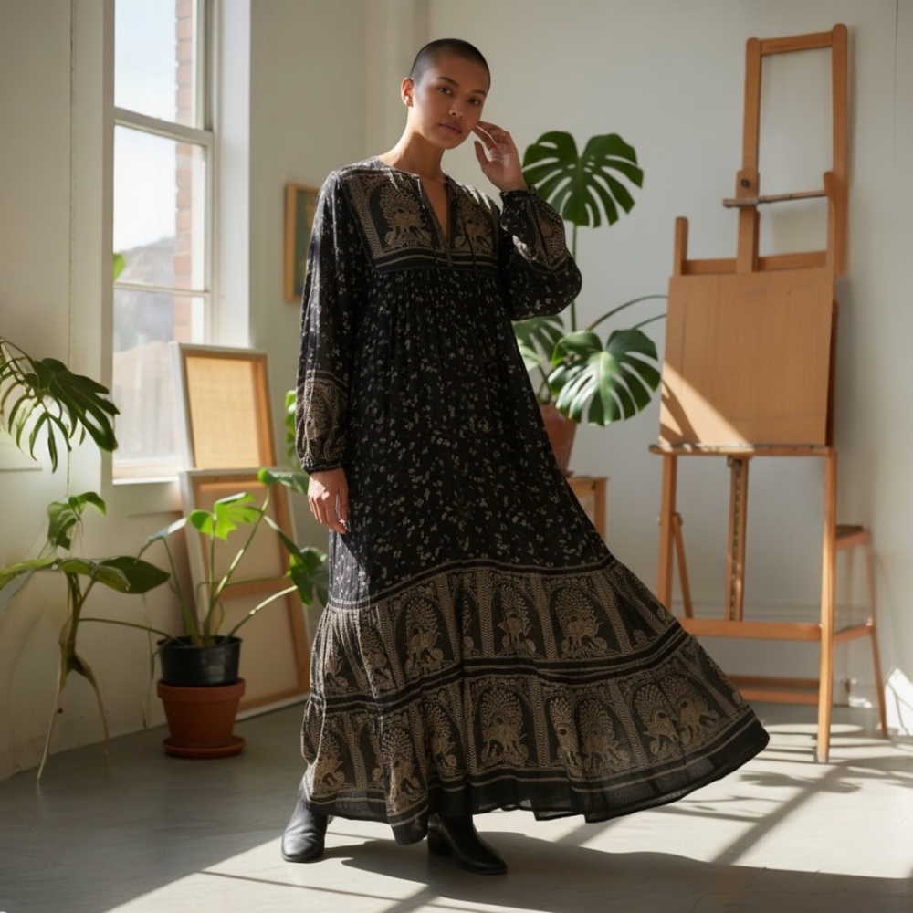 Custom NWOT Black rayon gold foil printed Embroidered Women's Dress, Size Medium